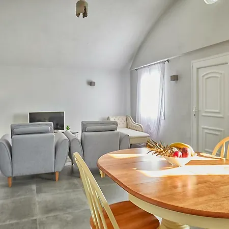 Apartmán Geo's House